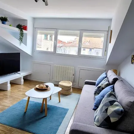 Mia I Centro Historico - Parking & Wifi Free Apartment